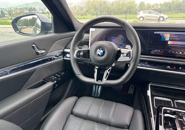 BMW Seria 7 cena 649000 przebieg: 8000, rok produkcji 2023 z Jarocin małe 29